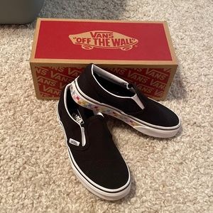 Vans Classic Slip-On Sneaker in Checkerboard Rainbow/Black size 2
